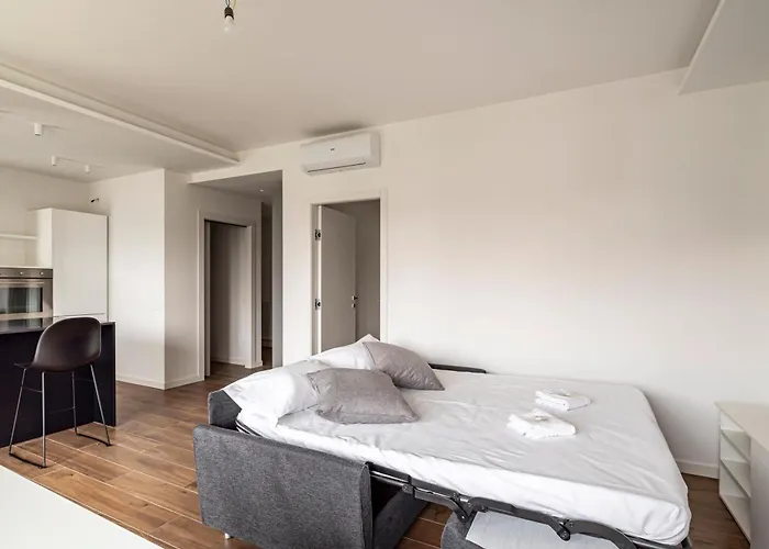 Parco Santa Rita Flat -