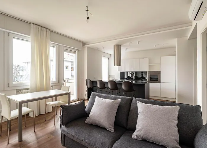 Parco Santa Rita Flat - *